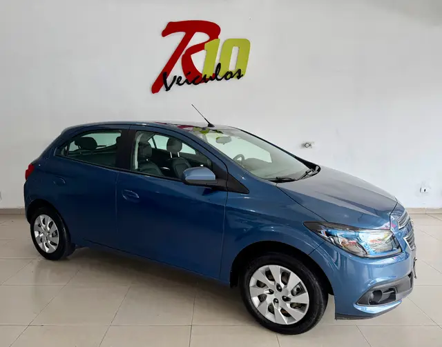 Carro Chevrolet Onix 2015 1.4 LT SPE/4