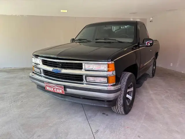 Carro Chevrolet Silverado 1998 DLX 4.1