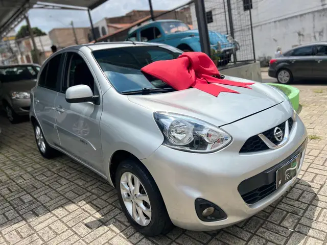 Carro Nissan March 2018 1.6 16V SV (Flex)
