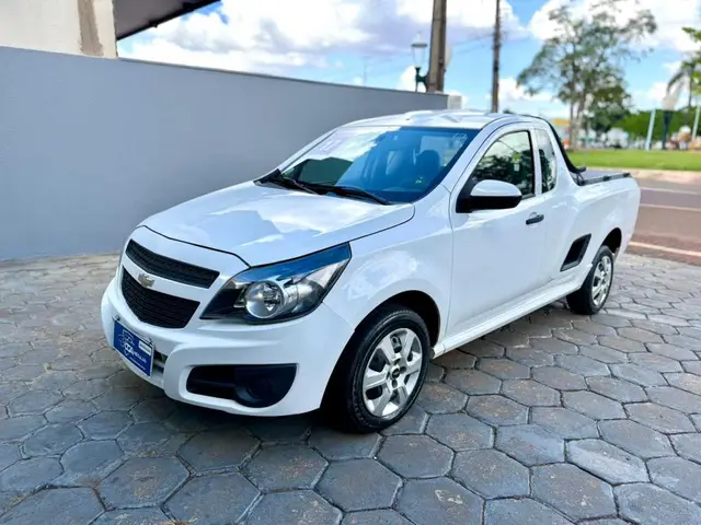 Carro Chevrolet Montana 2017 LS 1.4 (Flex)