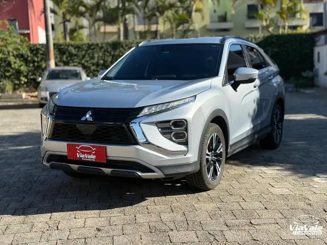 Carro Mitsubishi Eclipse Cross 2023 1.5 Turbo HPE-S S-AWC (Aut)