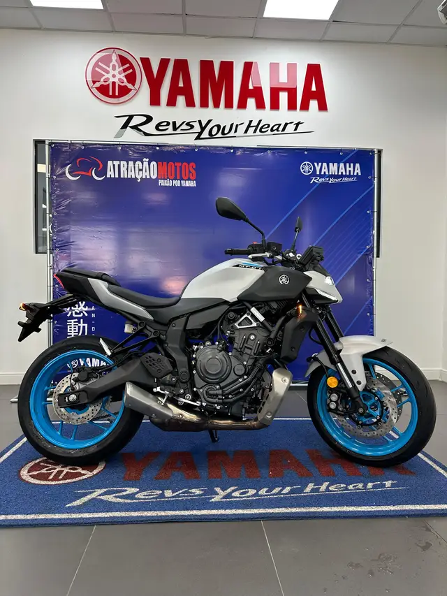 Moto Yamaha MT-07 2026 Connected