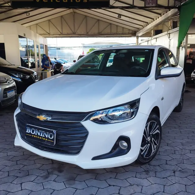 Carro Chevrolet Onix 2024 LT 1.0 Turbo