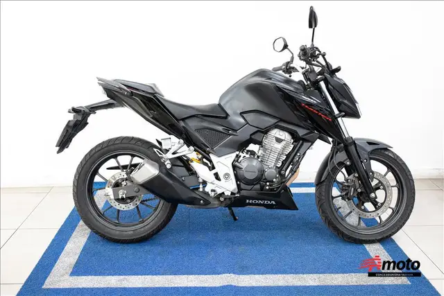Moto Honda CB 300F Twister 2023 (CBS)