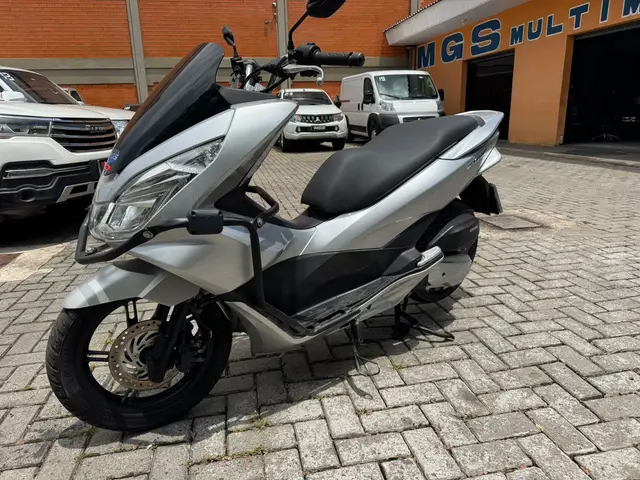 Moto Honda PCX 150 2018 DLX