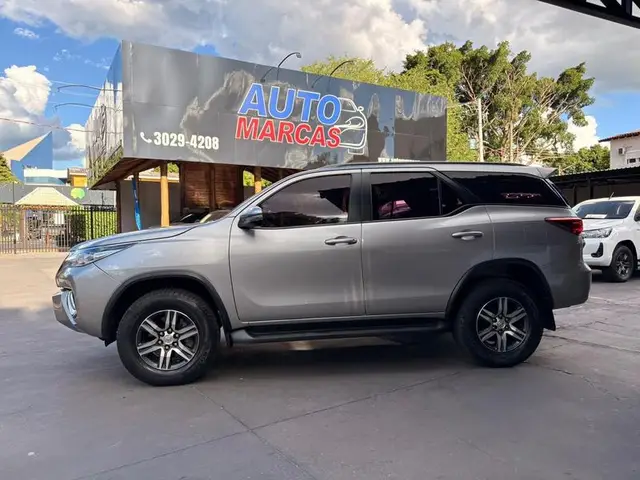 Carro Toyota SW4 2019 2.7 SR 4x2 (Aut) (Flex)