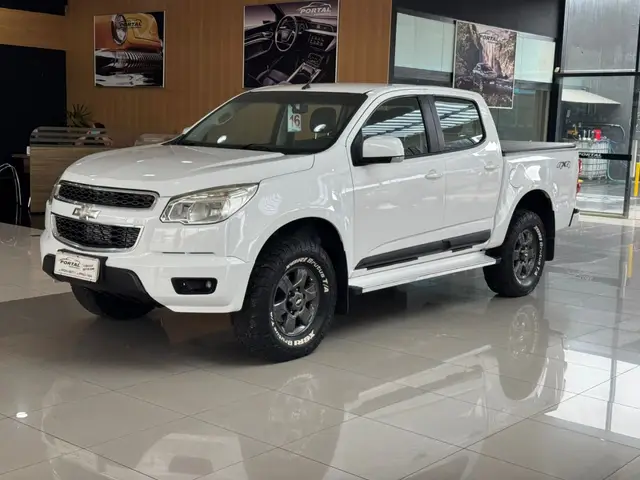 Carro Chevrolet S10 Cabine Dupla 2016 S10 2.8 CTDI LT 4WD (Cabine Dupla) (Aut)