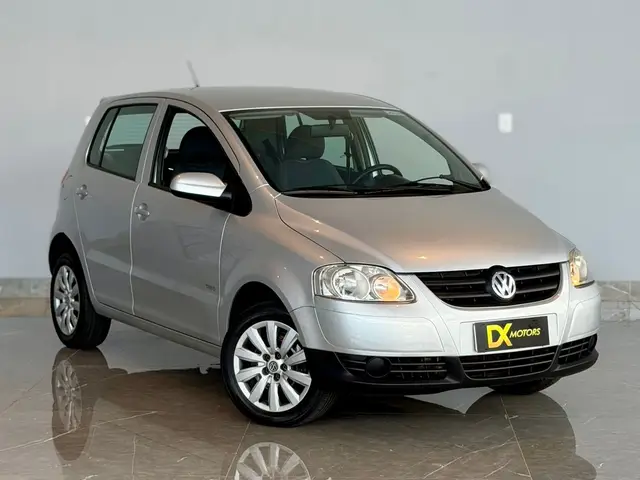 Carro Volkswagen Fox 2010 1.0 8V (Flex) 2p