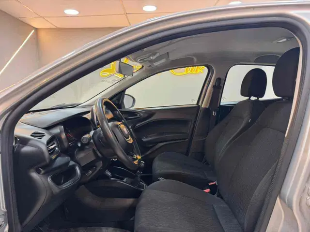 Carro Fiat Cronos 2024 Drive 1.0