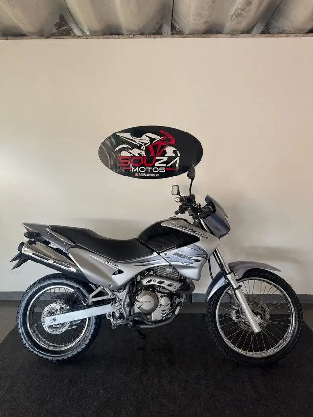 Moto Honda NX 4 Falcon 2007 400