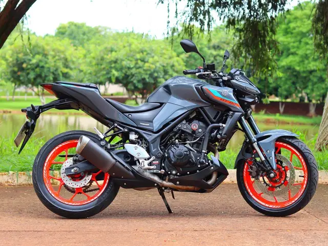 Moto Yamaha MT-03 2023 ABS