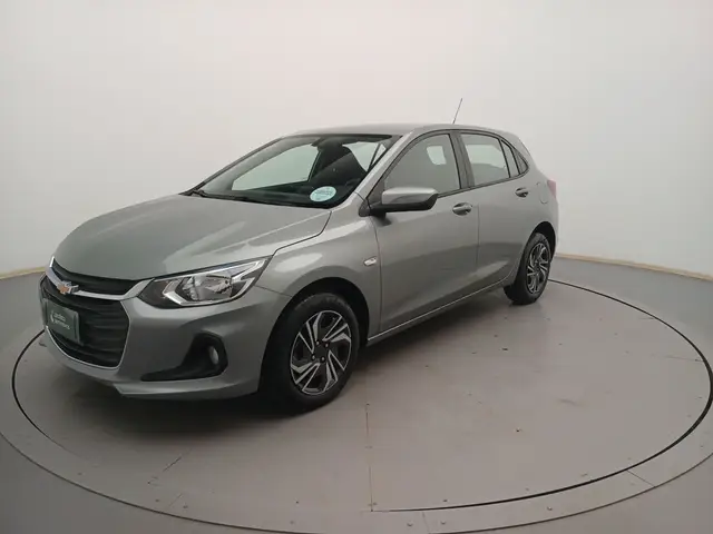 Carro Chevrolet Onix Plus 2025 LT 1.0