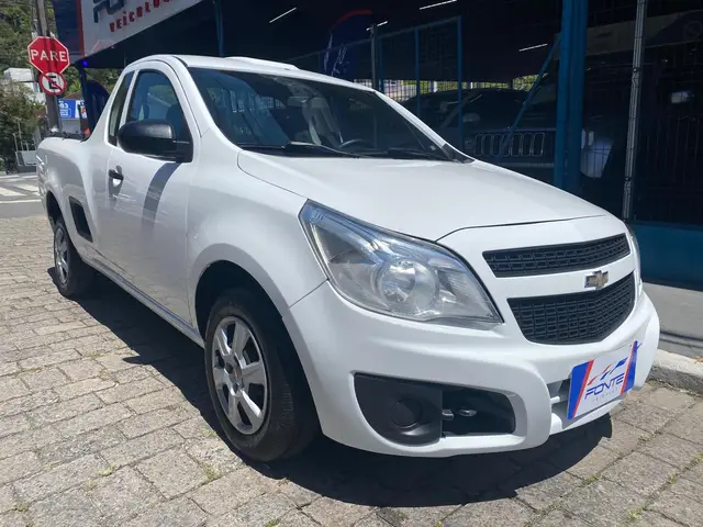 Carro Chevrolet Montana 2015 LS 1.4 (Flex)