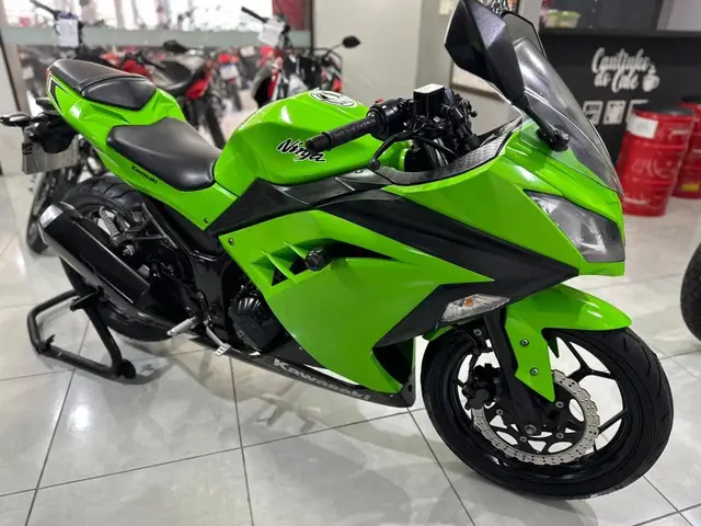 Moto Kawasaki Ninja 2018 300
