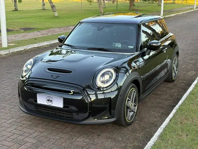Carro MINI Cooper 2023 S 2.0 Turbo 16v 3p Aut.
