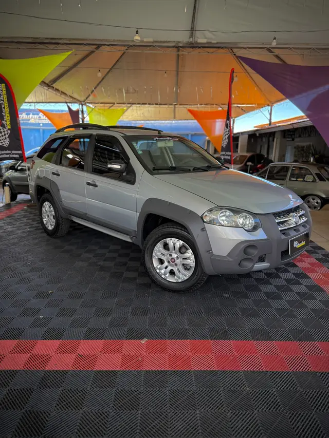Carro Fiat Palio Weekend 2011 Adventure Locker 1.8 8V (Flex)