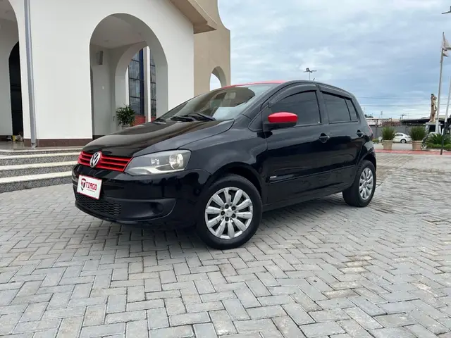 Carro Volkswagen Fox 2011 1.0 8V (Flex) 2p