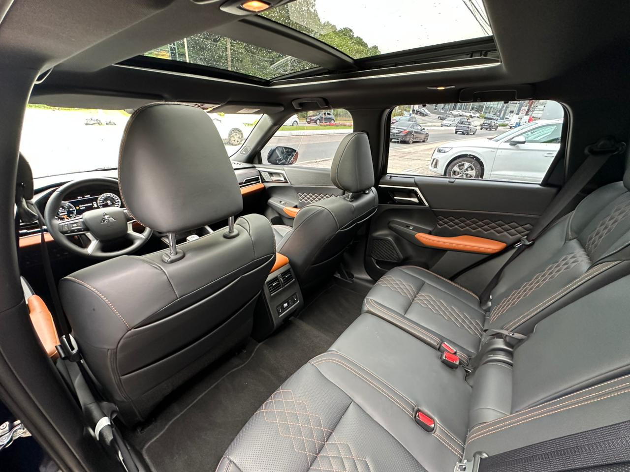 mitsubishi outlander signature phev