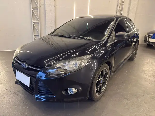 Carro Ford Focus Hatch 2015 Titanium Plus 2.0 16V PowerShift