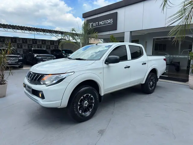 Carro Mitsubishi L200 Triton Sport 2023 GLS 2.4