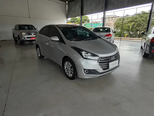 Carro Hyundai HB20S 2018 1.6 Comfort Plus (Flex)