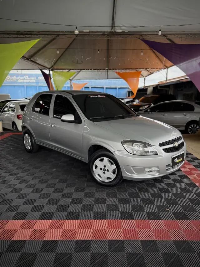 Carro Chevrolet Celta 2013 LT 1.0 (Flex)