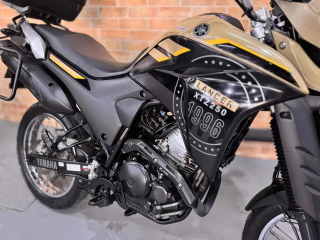Moto Yamaha XTZ 250 Lander 2023 ABS