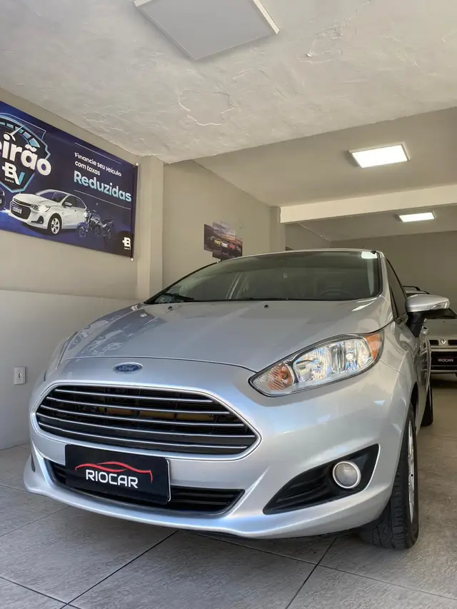 Carro Ford New Fiesta Sedan 2014 1.6 SE (Flex)