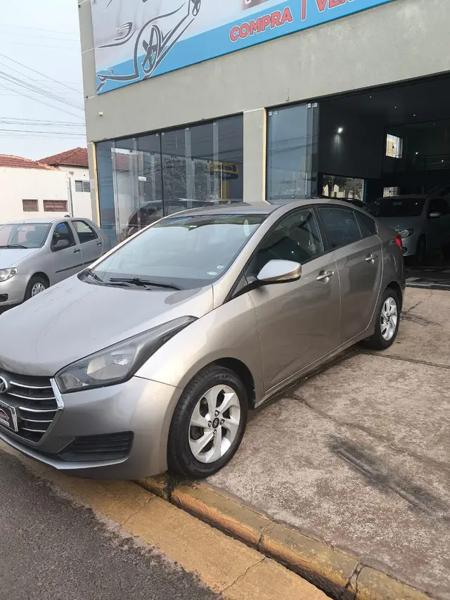 Carro Hyundai HB20S 2018 1.0 Comfort Style (Flex)