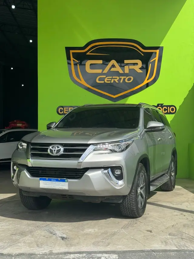 Carro Toyota SW4 2019 2.8 TDI SRX 7L 4x4 (Aut) (Diesel)