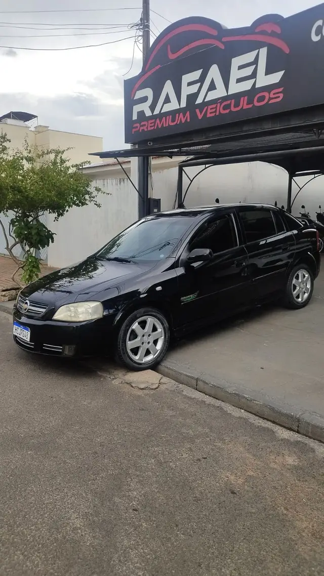 Carro Chevrolet Astra Hatch 2008 Advantage 2.0 (Flex)
