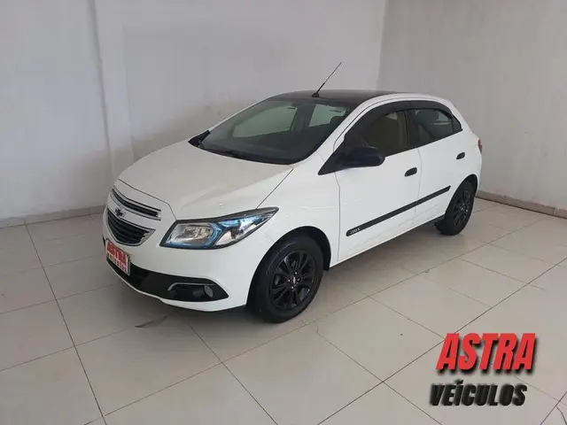 Carro Chevrolet Onix 2015 1.4 LTZ SPE/4