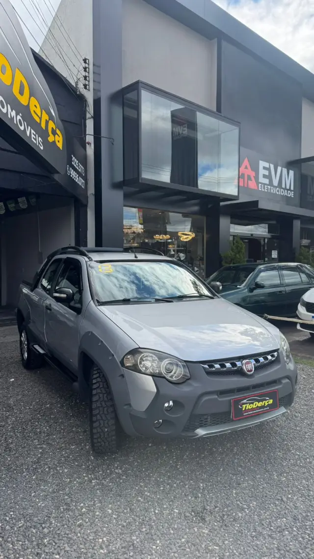 Carro Fiat Strada 2013 Adventure 1.8 16V (Flex) (Cabine Dupla)