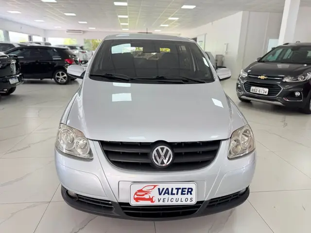 Carro Volkswagen Fox 2010 1.0 8V (Flex) 4p