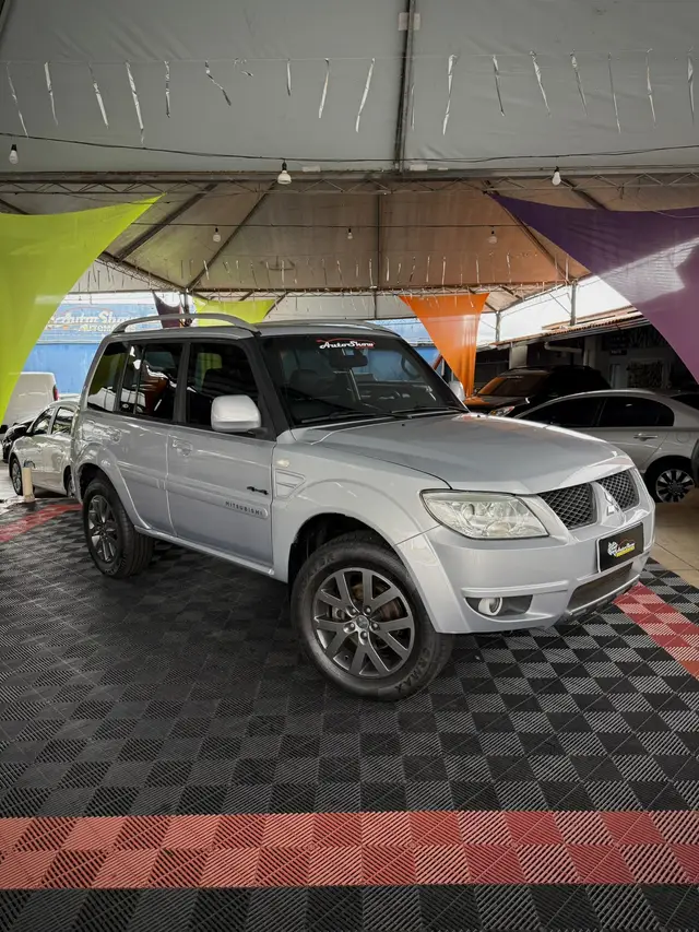Carro Mitsubishi Pajero TR4 2012 2.0 16V 4X4 (Flex)