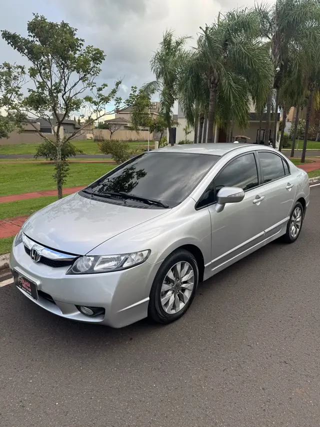 Carro Honda Civic 2011 New  LXL 1.8 i-VTEC (Couro) (Flex)