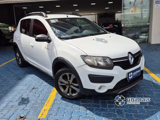 Carro Renault Sandero Stepway 2016 Rip Curl 1.6 8V (Flex)