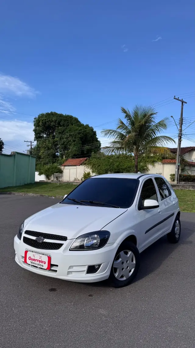 Carro Chevrolet Celta 2013 LT 1.0 (Flex)