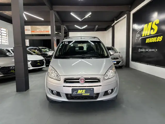 Carro Fiat Idea 2015 Attractive 1.4 8V (Flex)