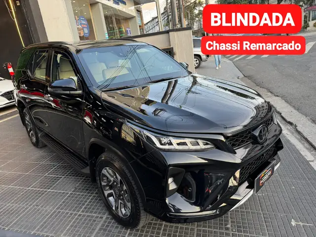 Carro Toyota SW4 2024 Diamond  2.8 Turbodiesel 4x4 (Aut.)