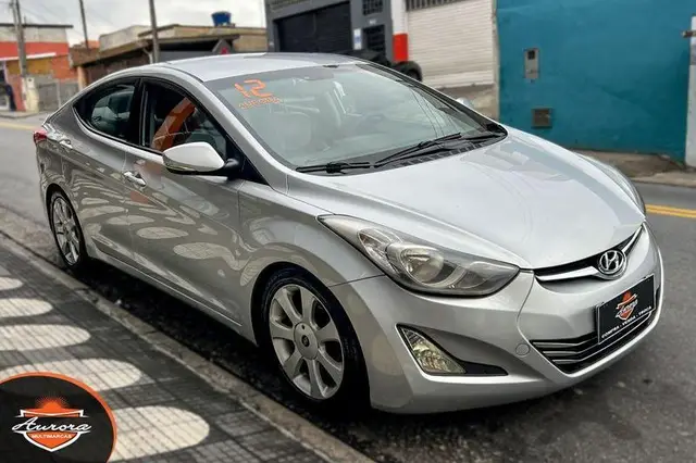 Carro Hyundai Elantra 2012 GLS 2.0 Flex (Aut.)