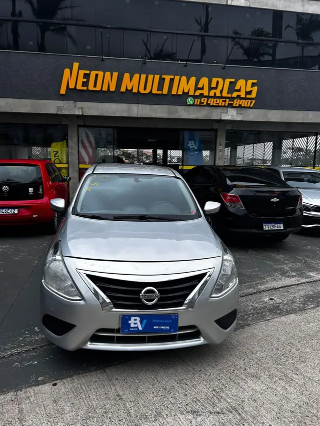 Carro Nissan Versa 2016 1.6 16V SV (Flex)