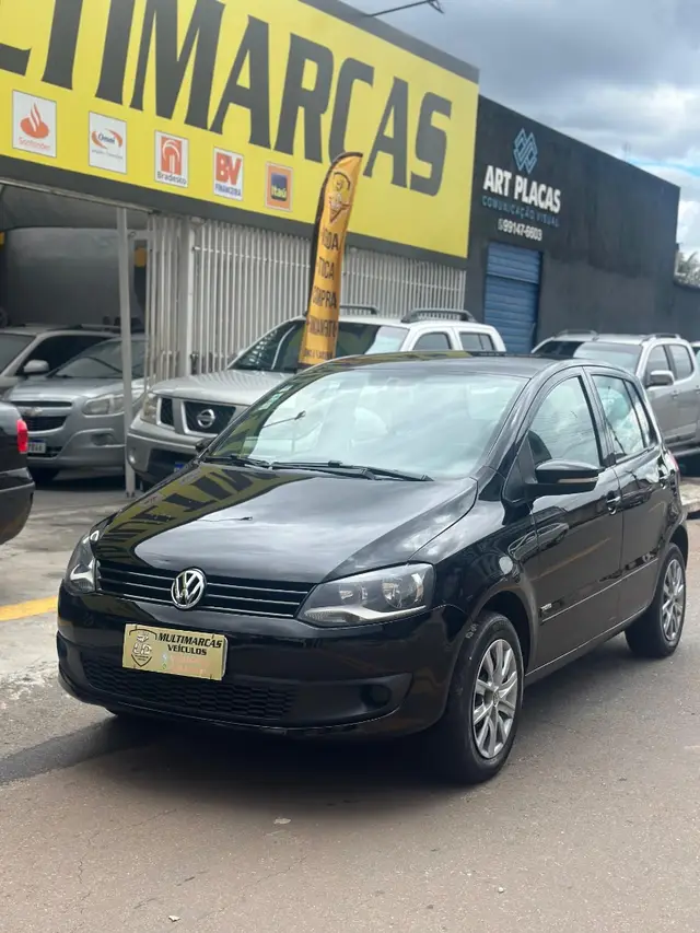 Carro Volkswagen Fox 2013 1.0 VHT (Flex) 4p