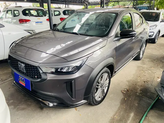 Carro Fiat Fastback 2024 Turbo 200