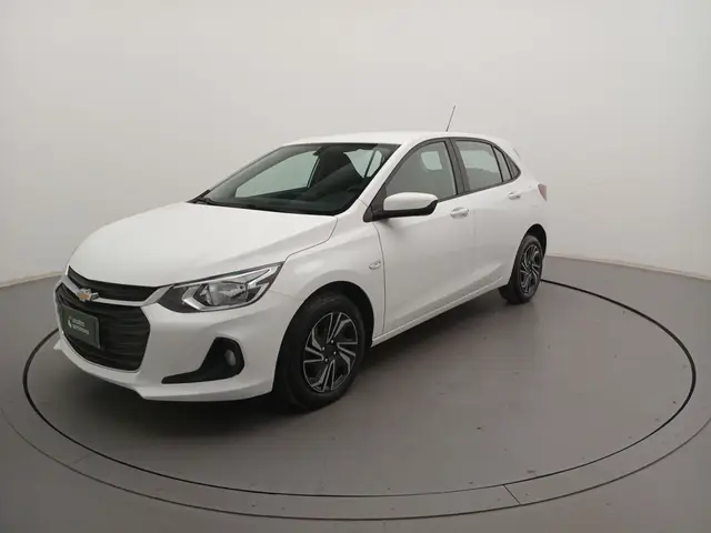 Carro Chevrolet Onix Plus 2024 LT 1.0