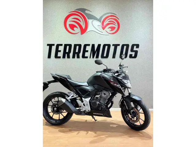 Moto Honda CB 300F Twister 2025 (CBS)