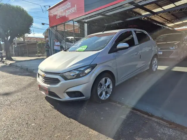 Carro Chevrolet Onix 2019 1.0 LT SPE/4