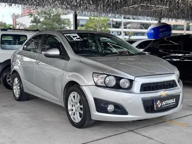 Carro Chevrolet Sonic Sedan 2012 LTZ (Aut)