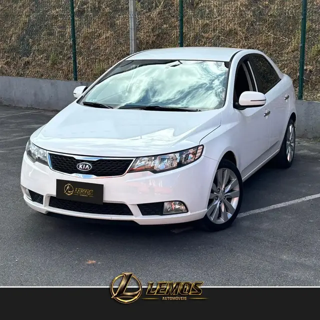 Carro Kia Cerato 2013 SX 1.6 16V (Aut)