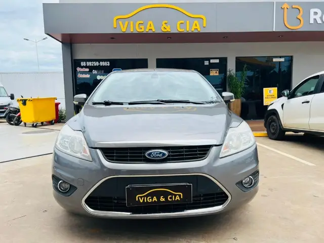 Carro Ford Focus Hatch 2013 GLX 2.0 16V (Flex)